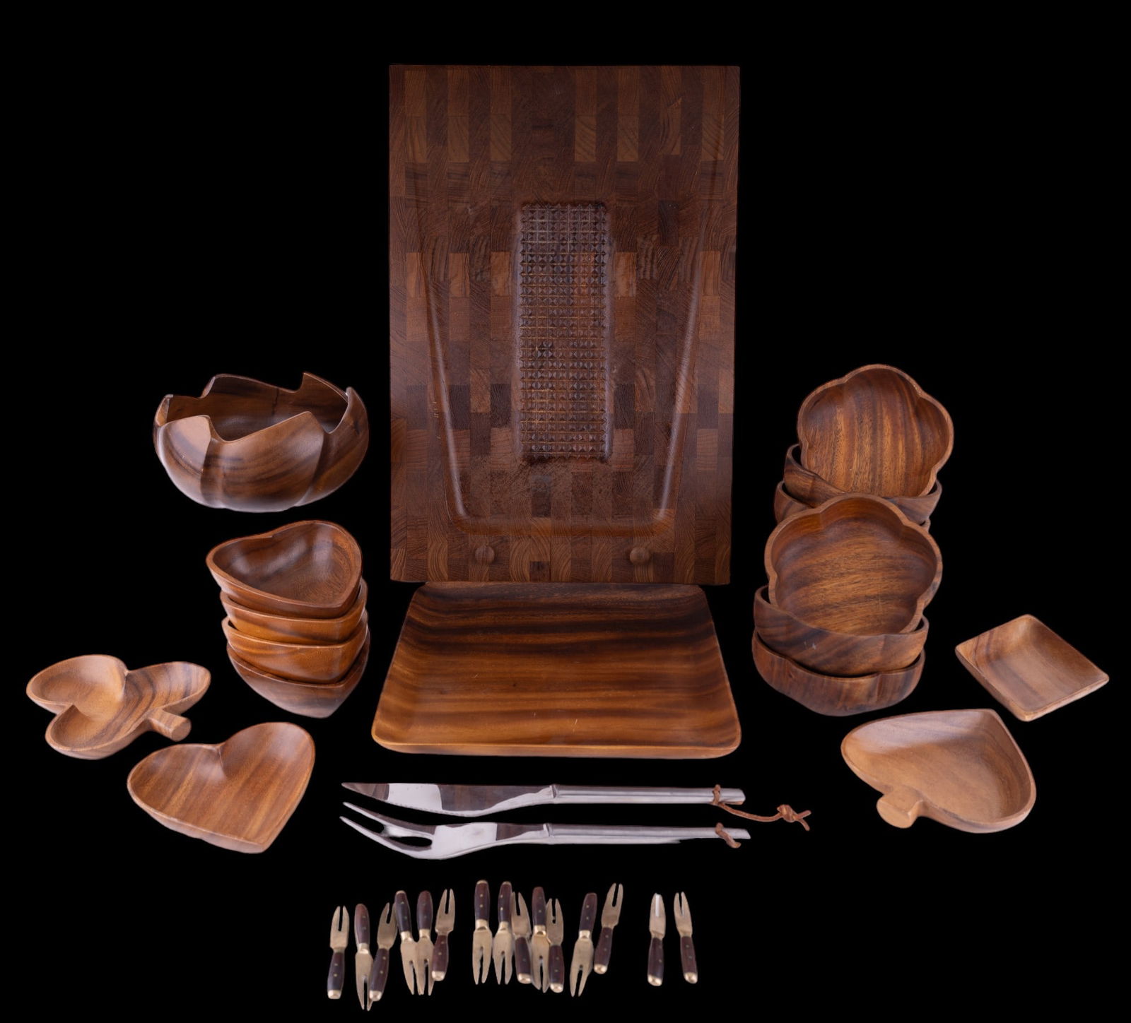 Carved "Playing Card Suit" Bowls & More (1 of 14)