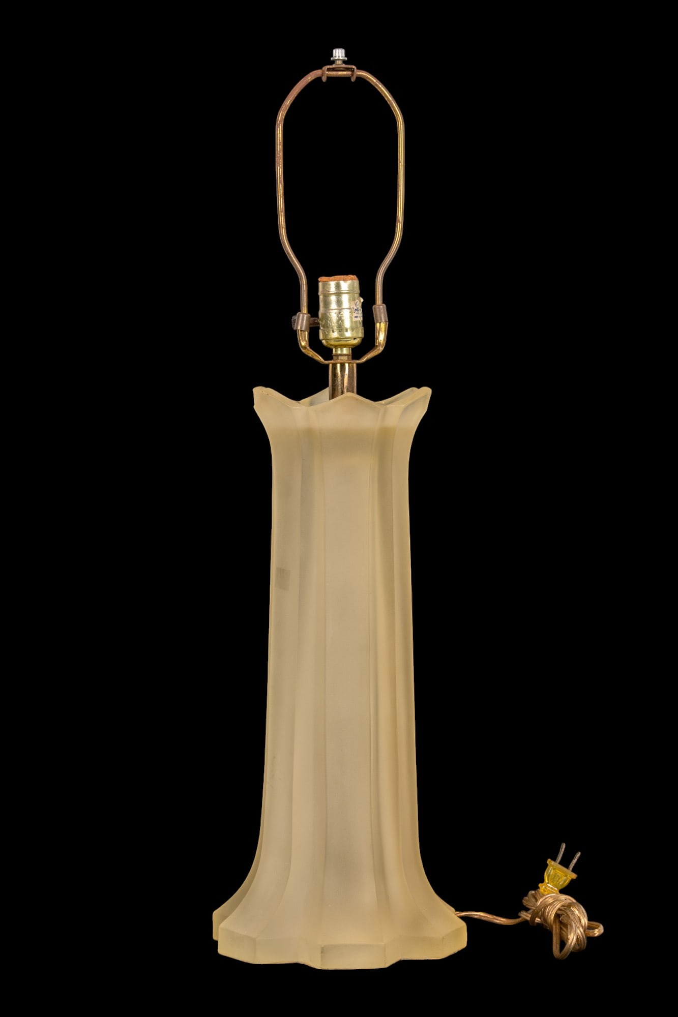 Paolo Gucci Art Deco Style Lamp: Paolo Gucci resin column lamp made in the Art Deco style. Lamp is signed. Measures approx. 28" tall with no shade included. One side has a very minor blemish/blemishes.