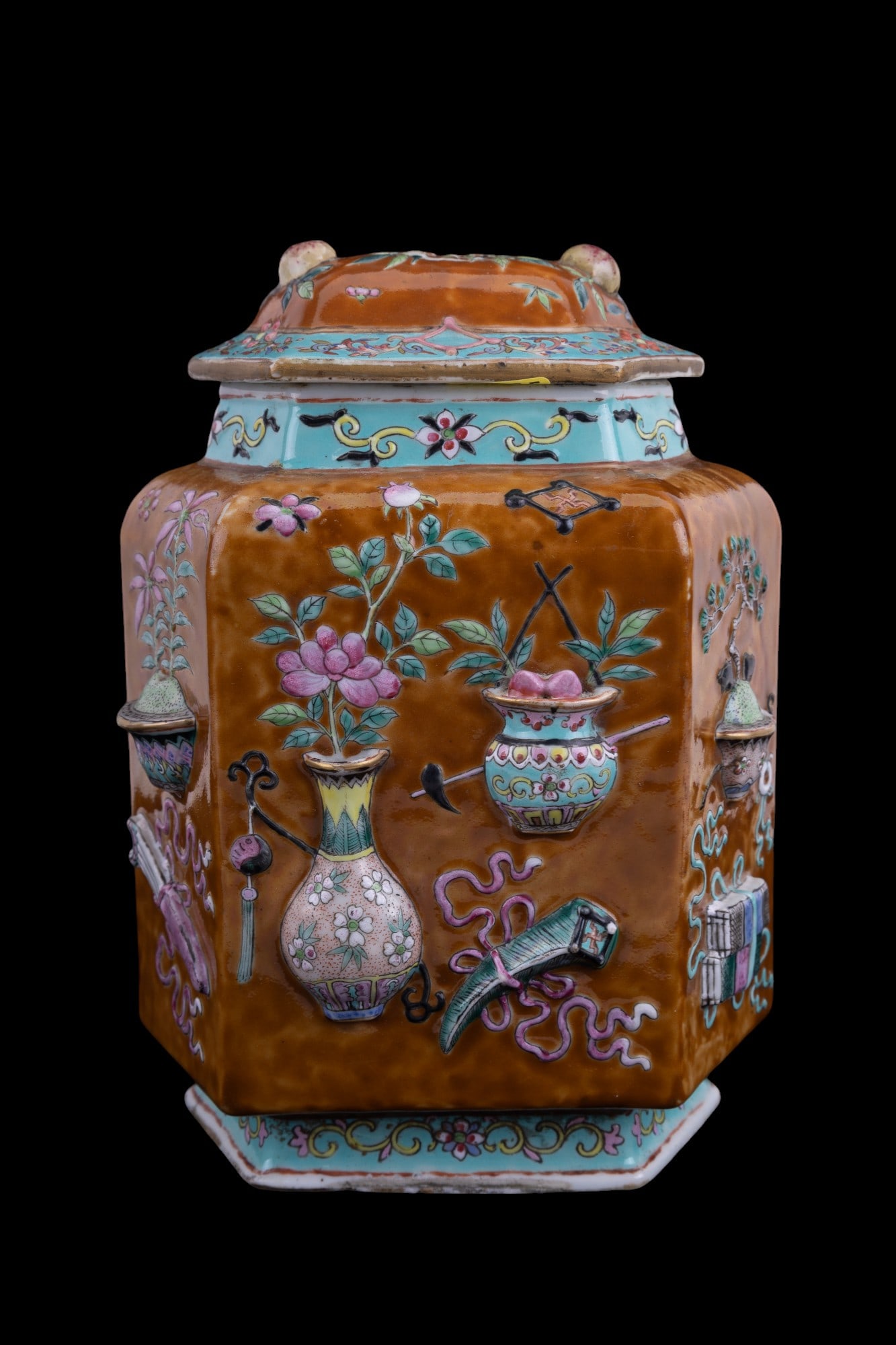 Chinese Porcelain Hexagonal Lidded Jar (1 of 17)