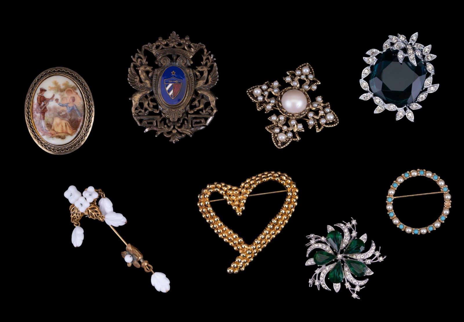 Vintage Estate Brooches: 8 vintage brooches, incl Ciner circle pearl pin (missing 1 stone), early Sarah Coventry, gold tone heart, and others