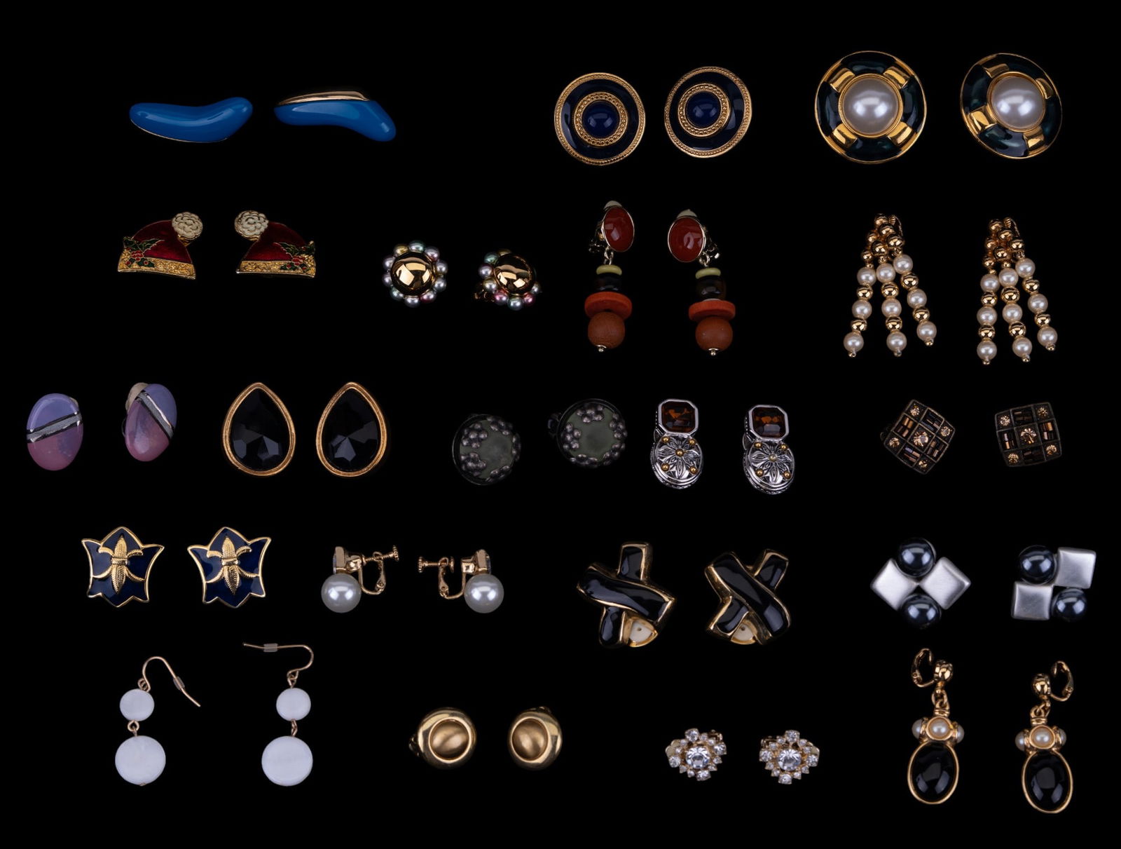 Vintage Clip Earrings (19 Pair) (1 of 9)