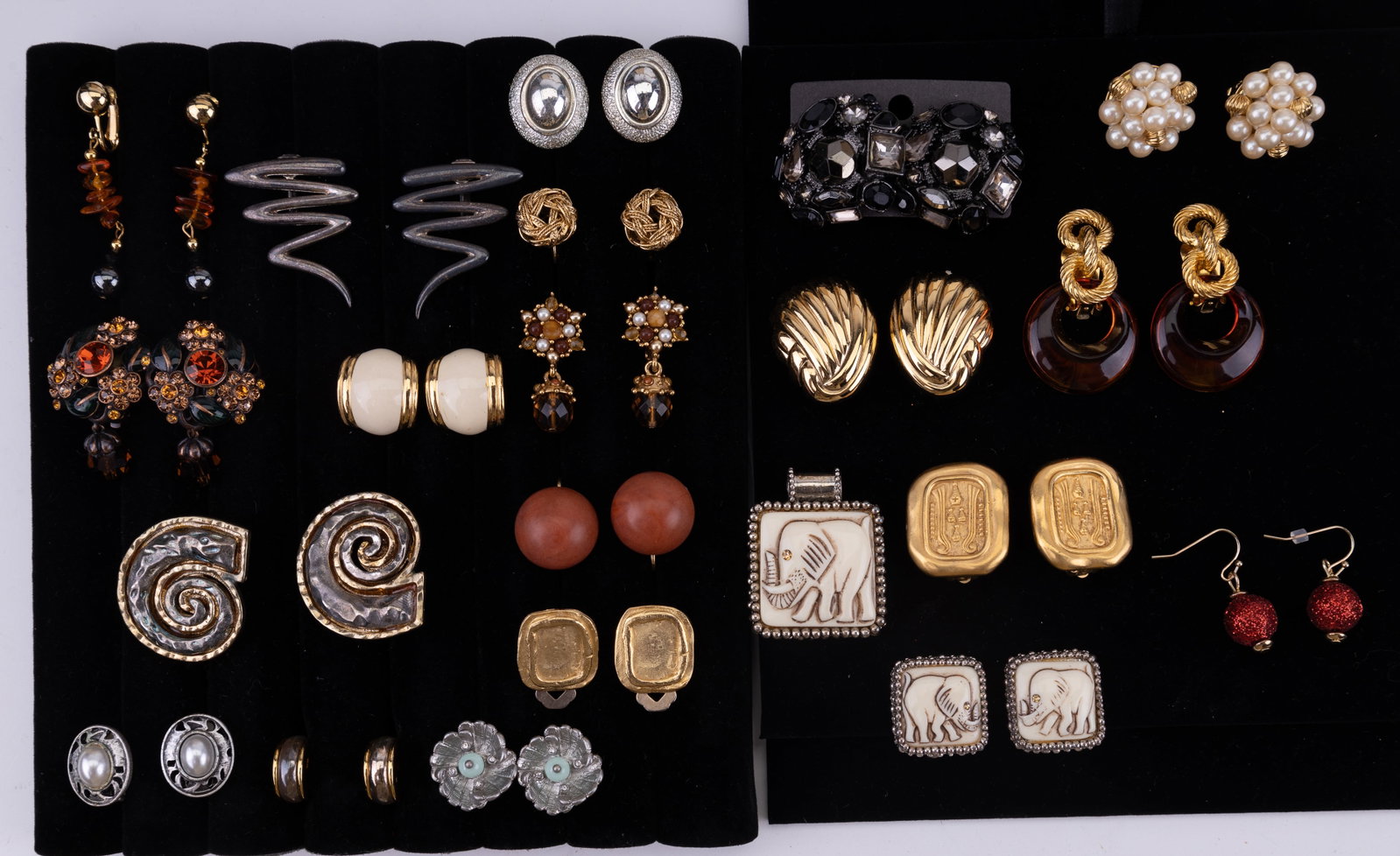 Large Collection of Vintage Earrings: Includes several pairs of Joan Rivers, plus others