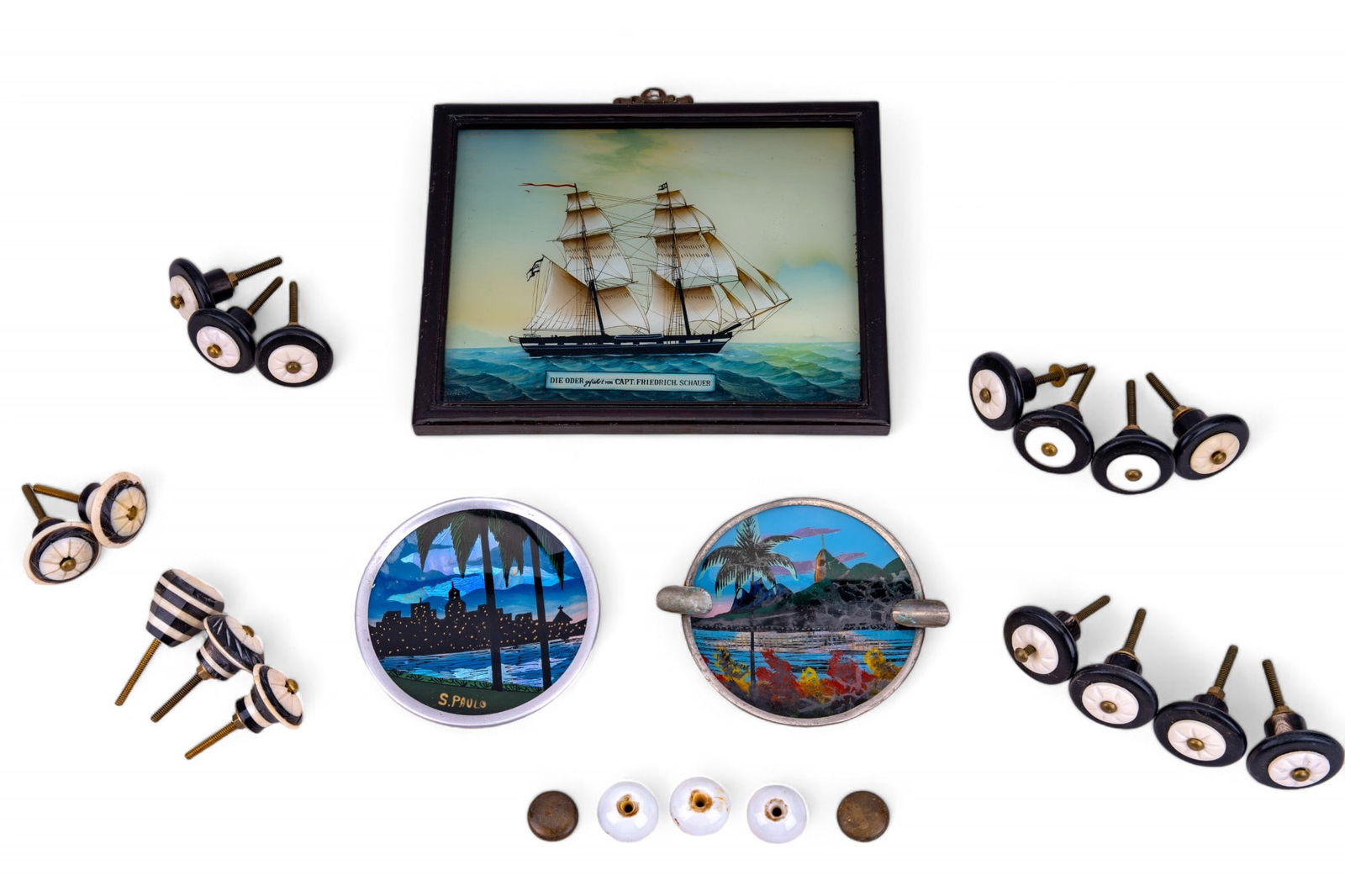 Vintage Bakelite Knobs, Other Pulls, Painting (1 of 12)