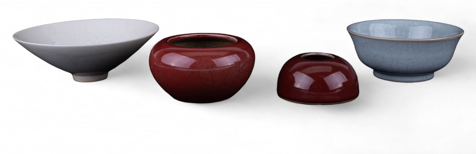 Chinese Ceramic Bowls & Brush Pot (4 pcs) (1 of 10)
