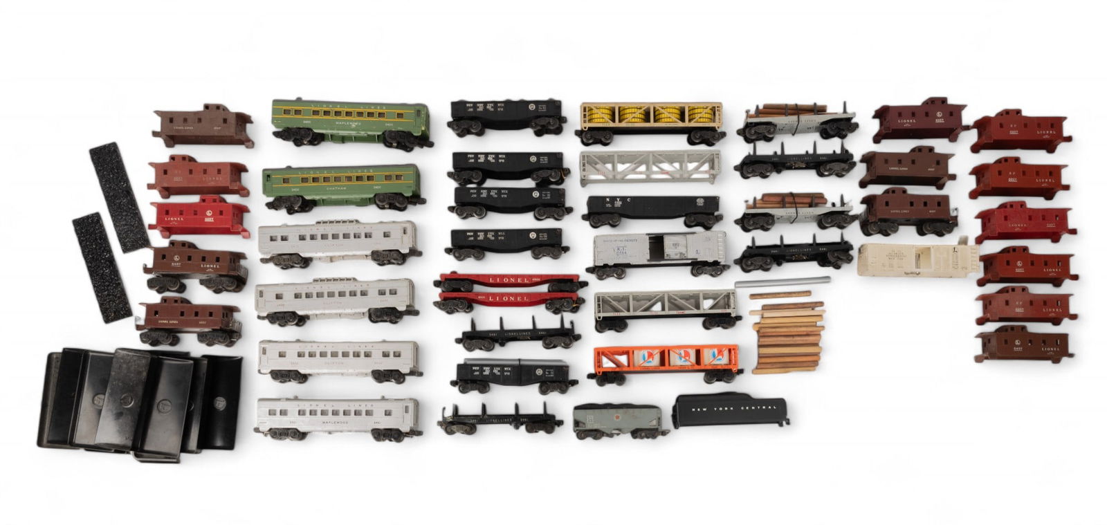 Vintage Lionel O Gauge Cars (1 of 10)