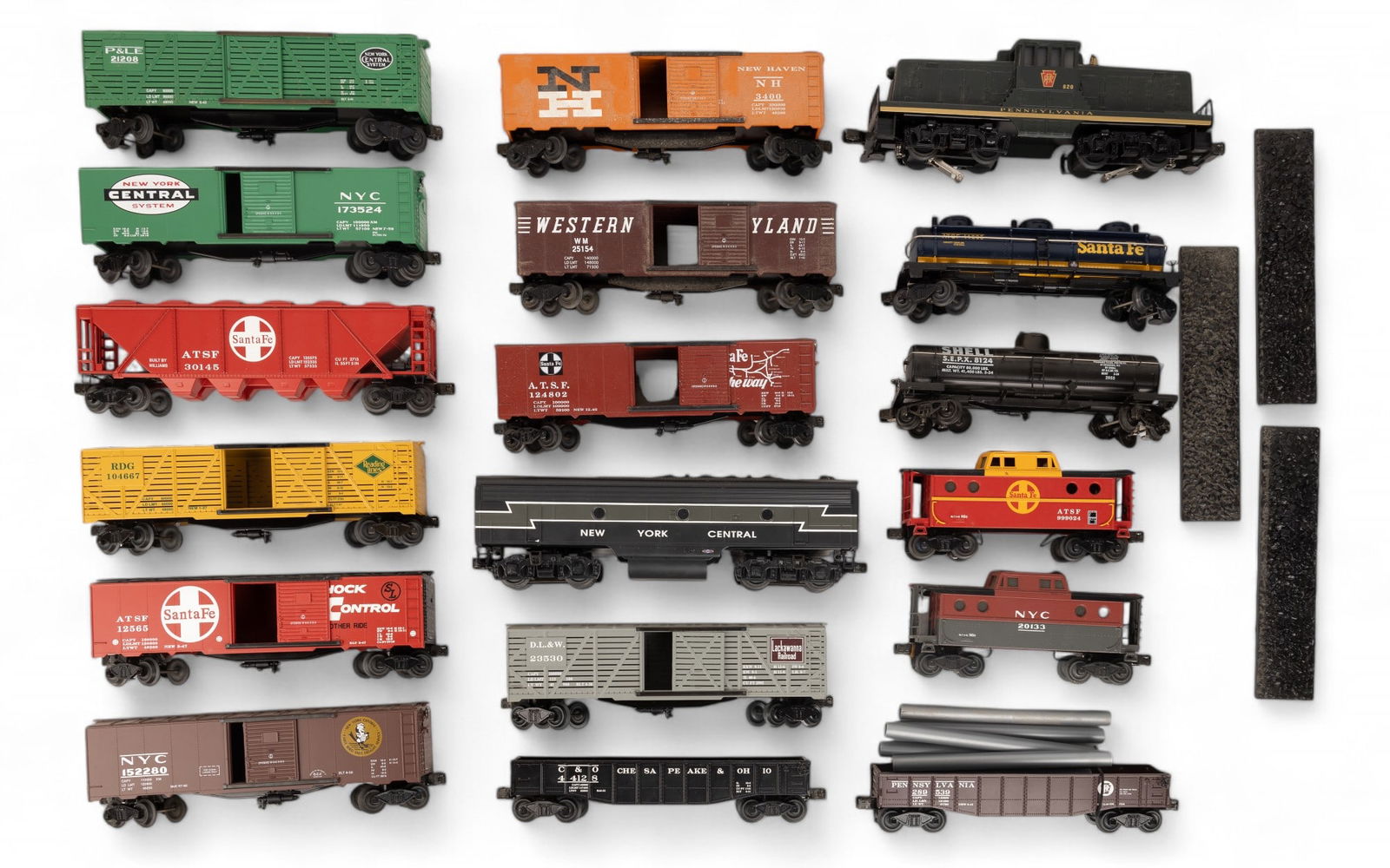 Williams O Gauge PRR Engine & Train Cars (18) (1 of 17)