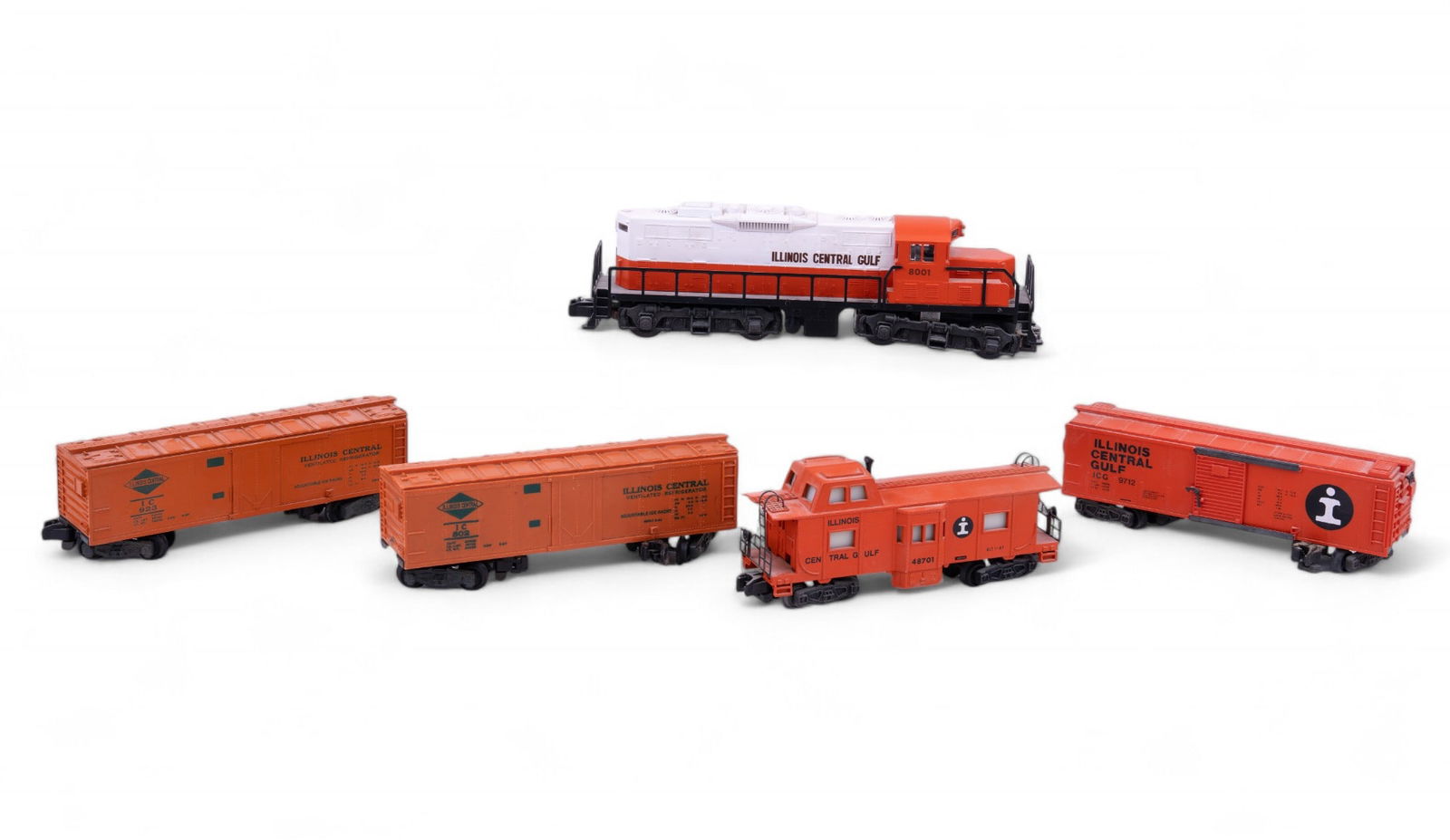 Am. Flyer Illinois Central Gulf 8001 Diesel & Cars (1 of 19)