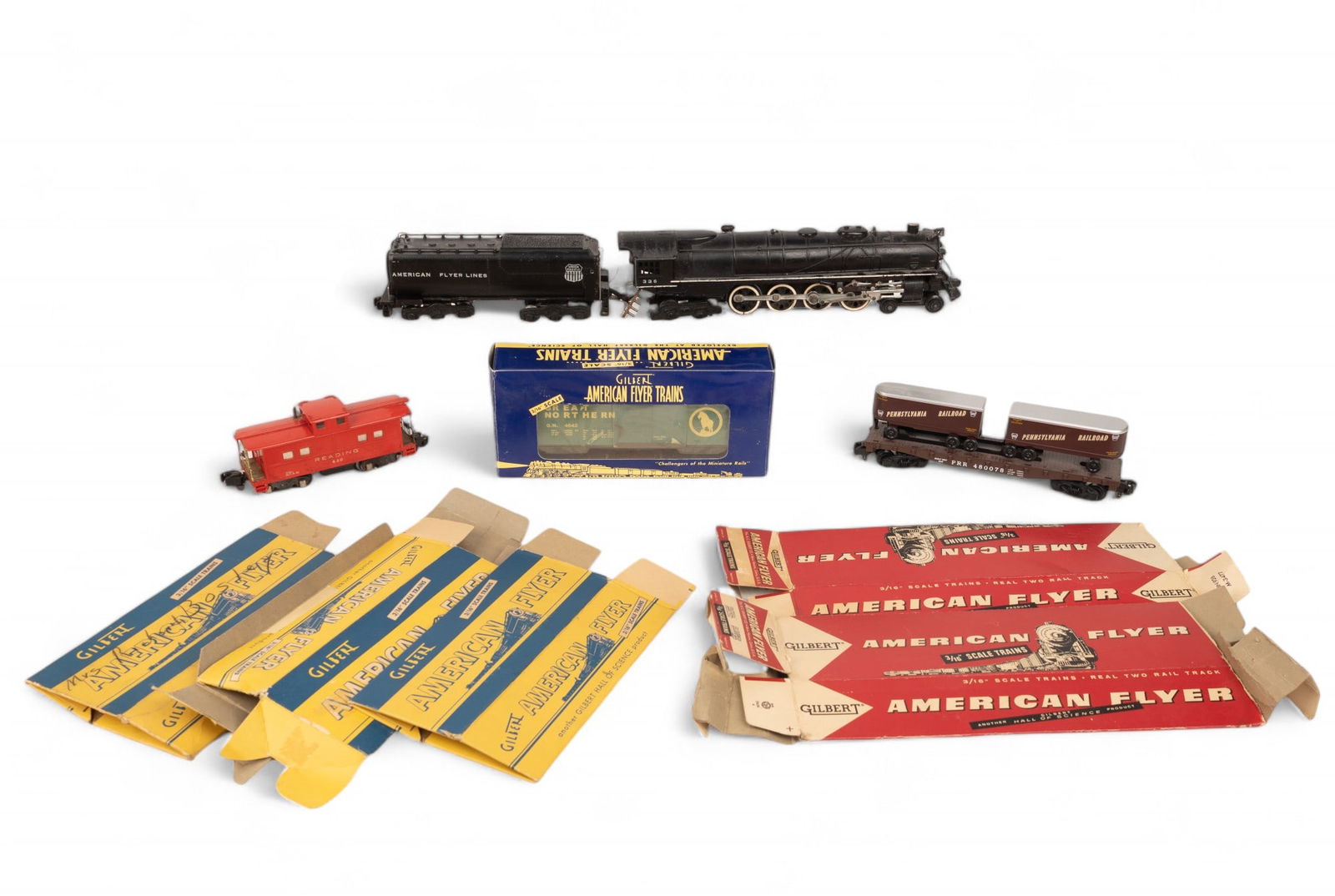 American Flyer Engine, Cars, and Assorted Boxes (1 of 17)