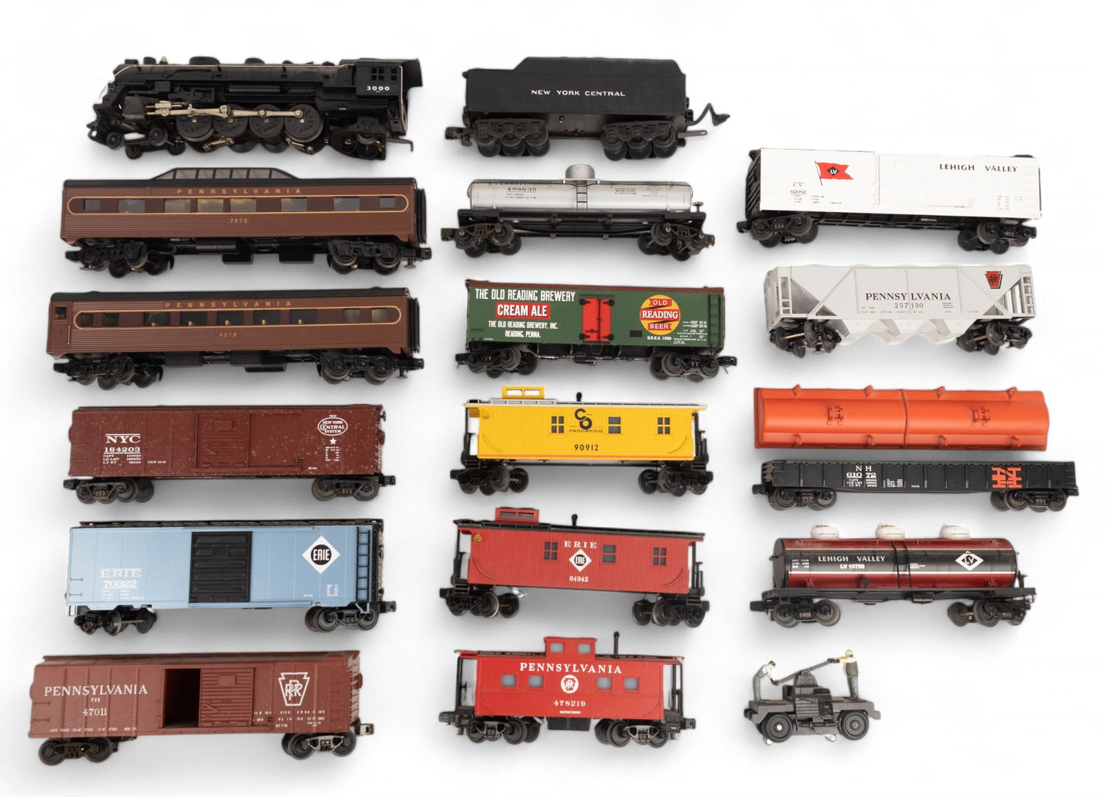 MTH O Gauge 3000 Locomotive, Tender, & 15 Cars (1 of 20)