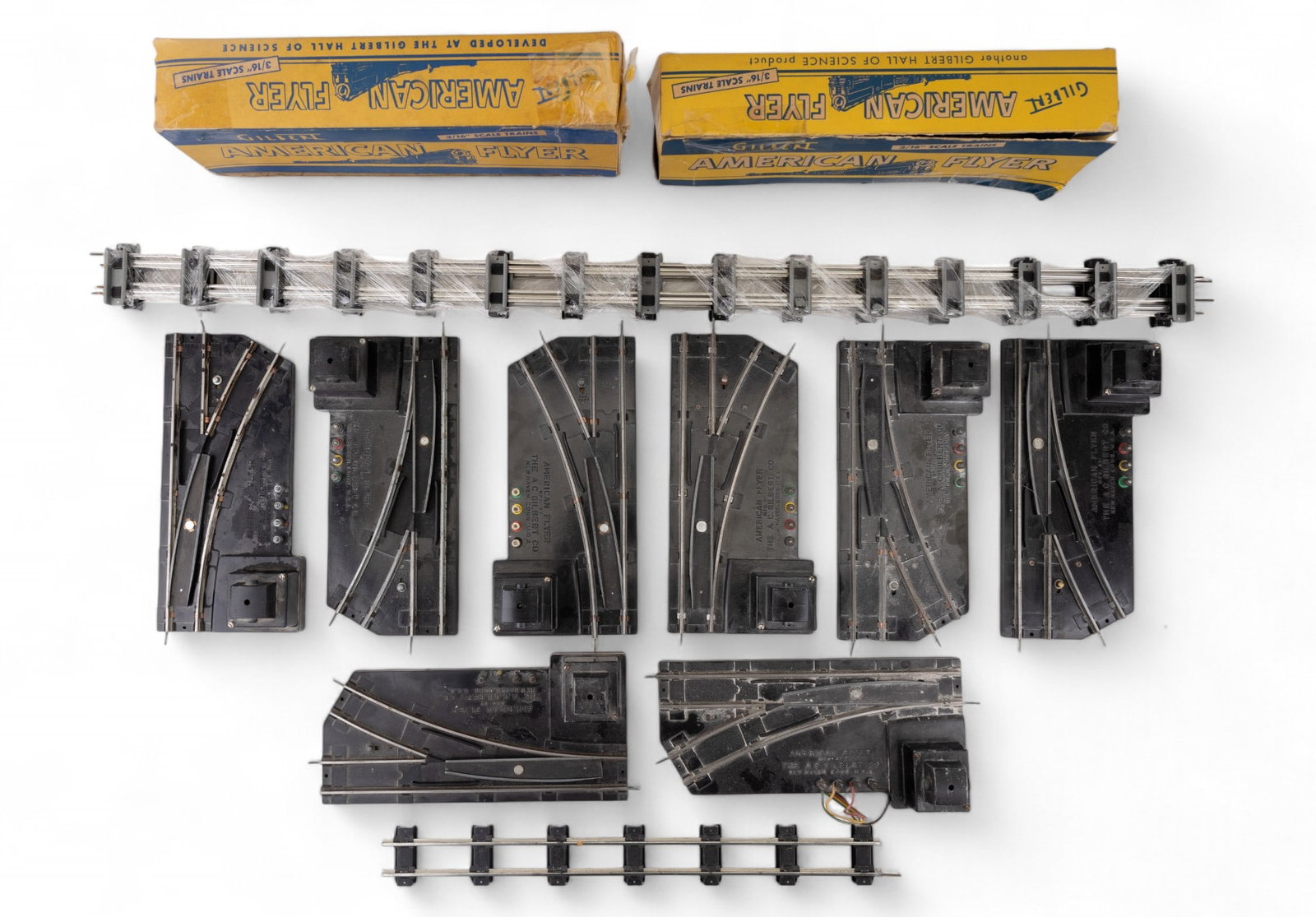 American Flyer Track Switches and Track (1 of 4)