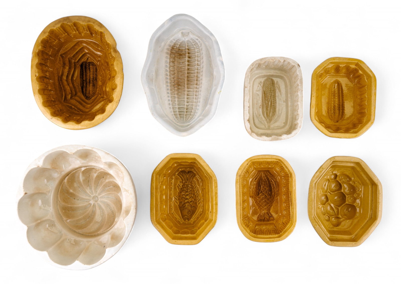 Antique Yellow Ware & Pottery Molds (1 of 16)