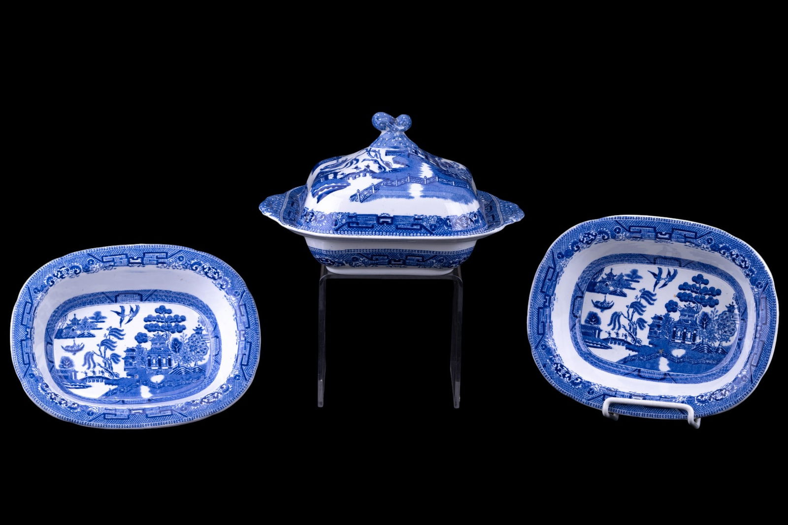 Antique Ridgway Blue Willow Serving Dishes (3) (1 of 10)