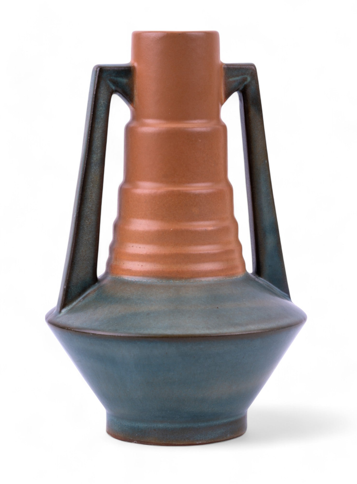 Roseville Futura Art Pottery Vase (1 of 5)