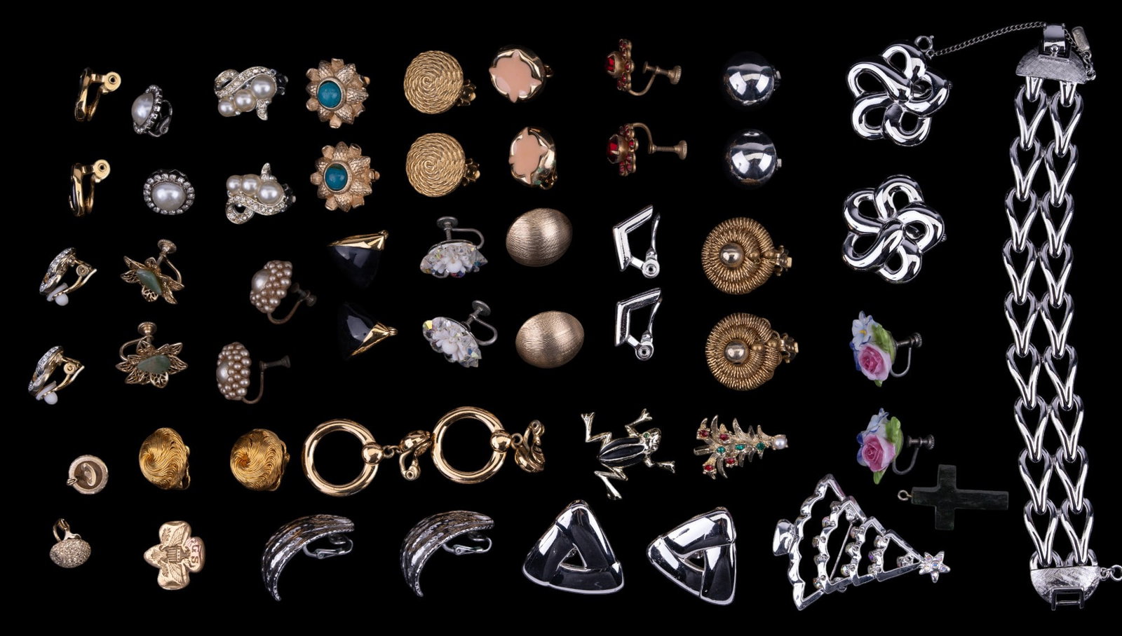 Vintage Estate Jewelry: Trifari silver tone and Monet designer earrings, 2 Xmas tree brooches, floral, rhinestone, and other earrings