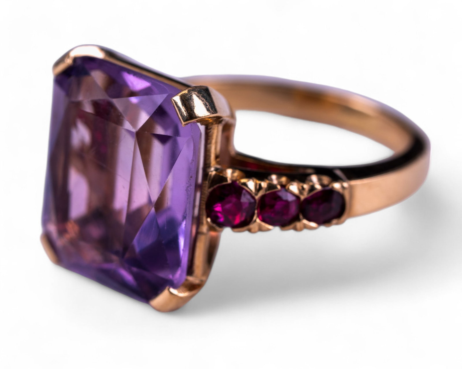 14k Gold Cocktail Ring w/ Purple Stone (1 of 6)