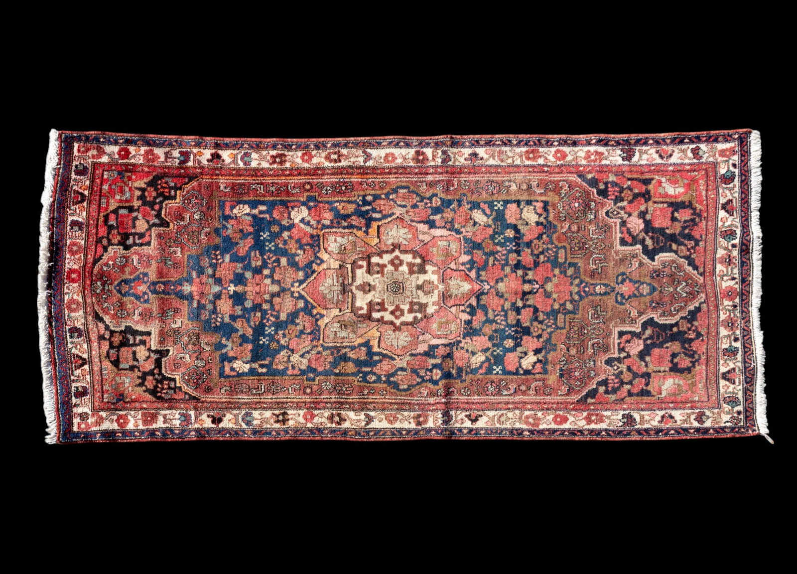 Persian Heriz Serapi Rug (1 of 7)
