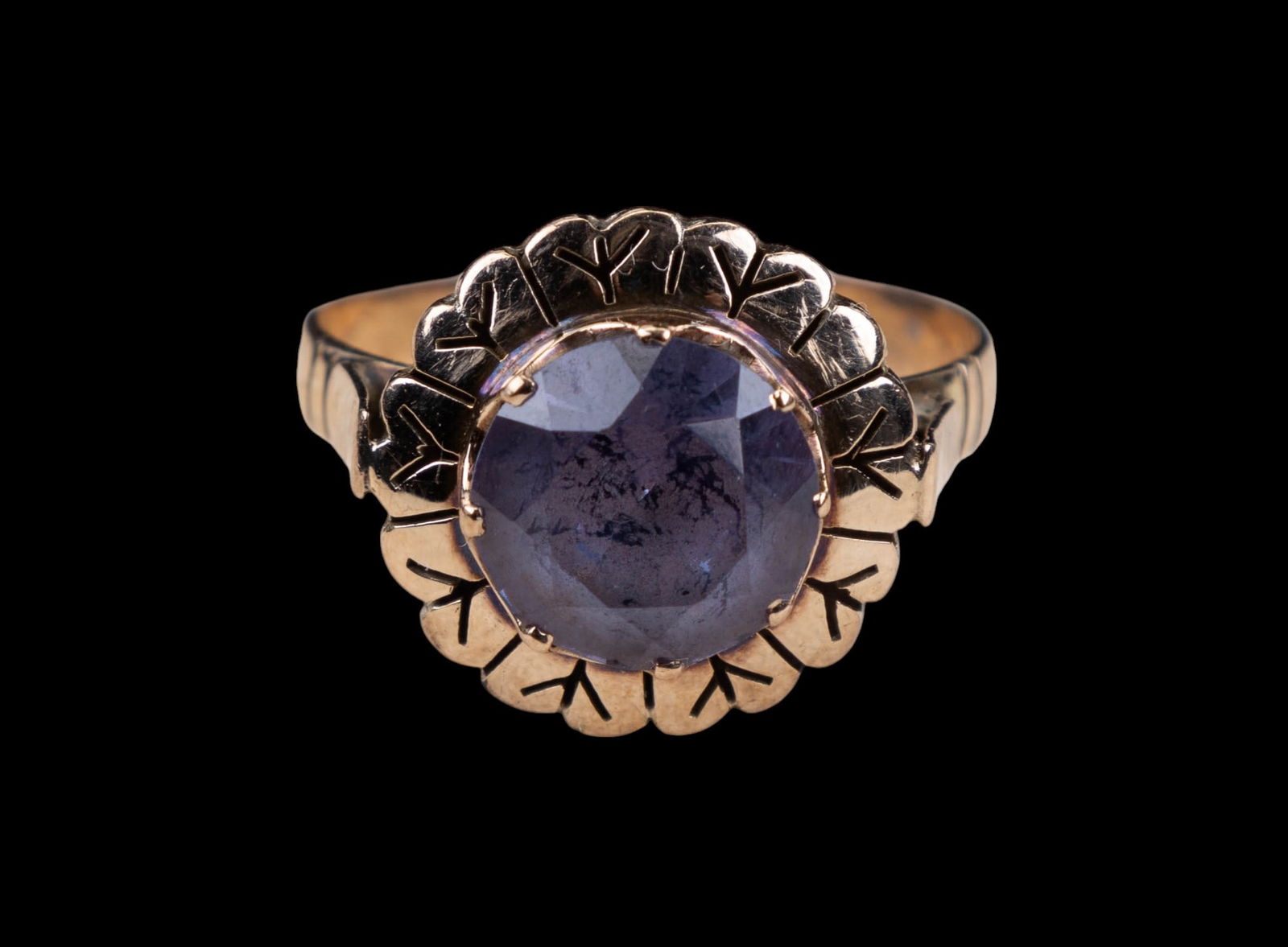 Victorian Amethyst 10k Ring (1 of 4)