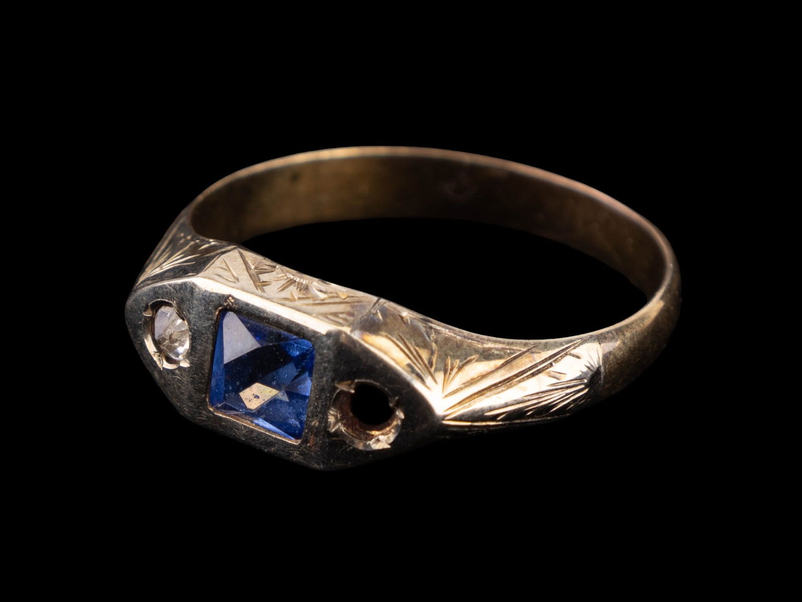 18k Gold Mens Rings (1 of 4)