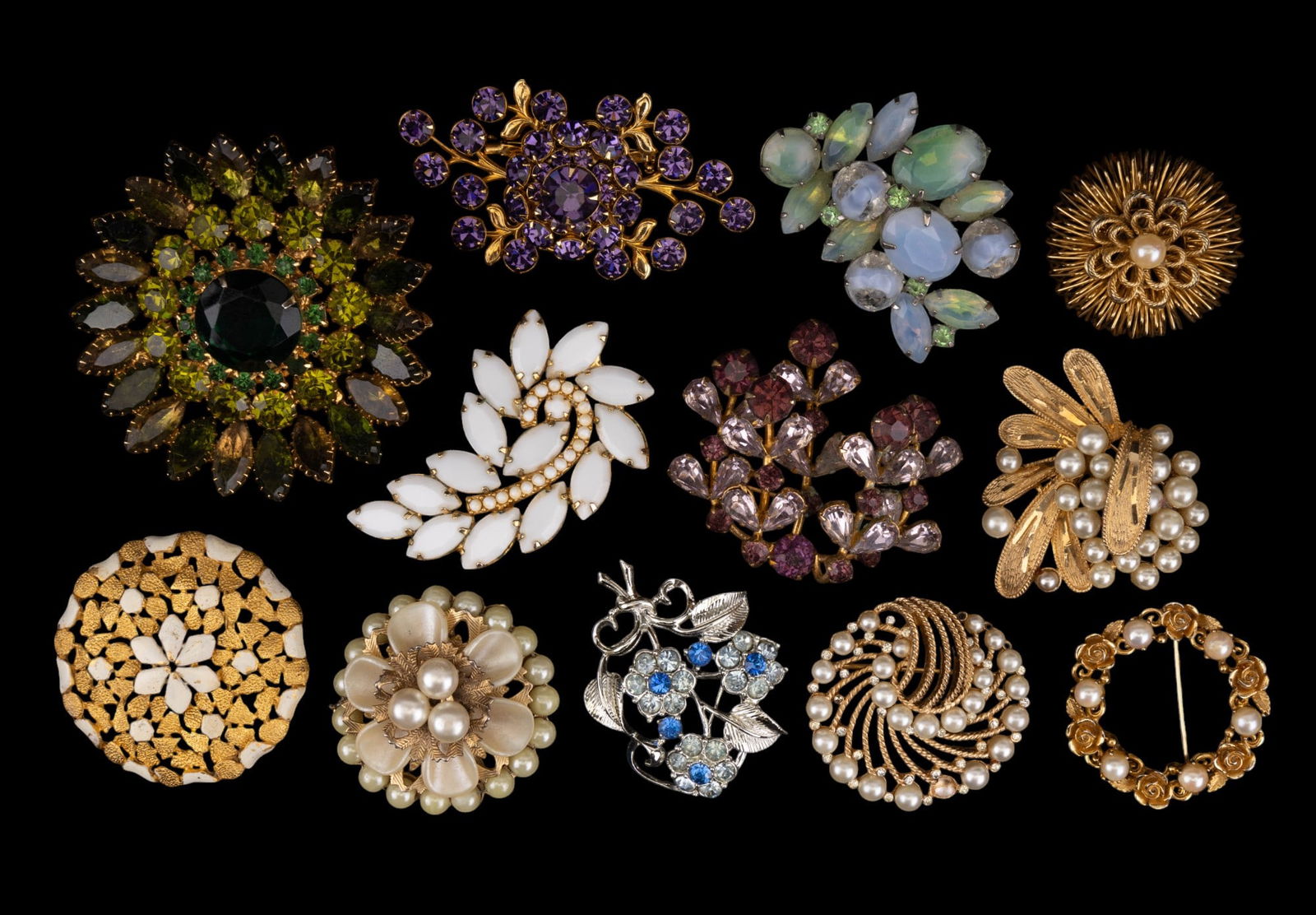 Vintage Floral Fashion Brooches (12) (1 of 9)