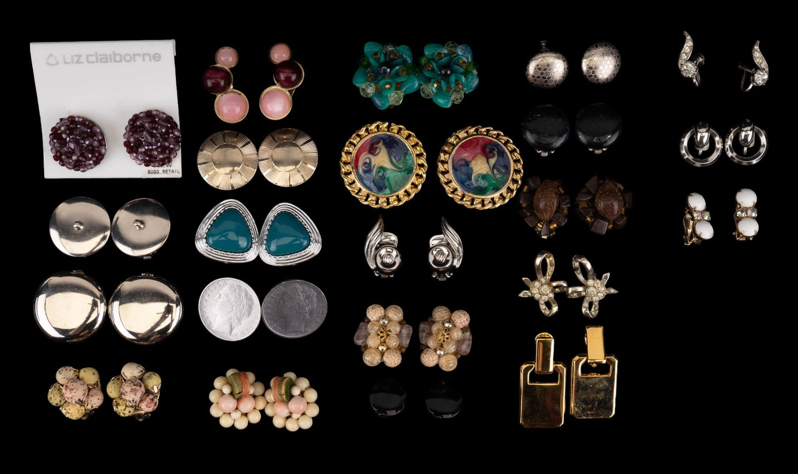 Vintage Costume Earrings (1 of 8)