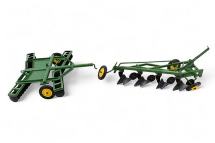 Vintage John Deere Toy Plows (2)