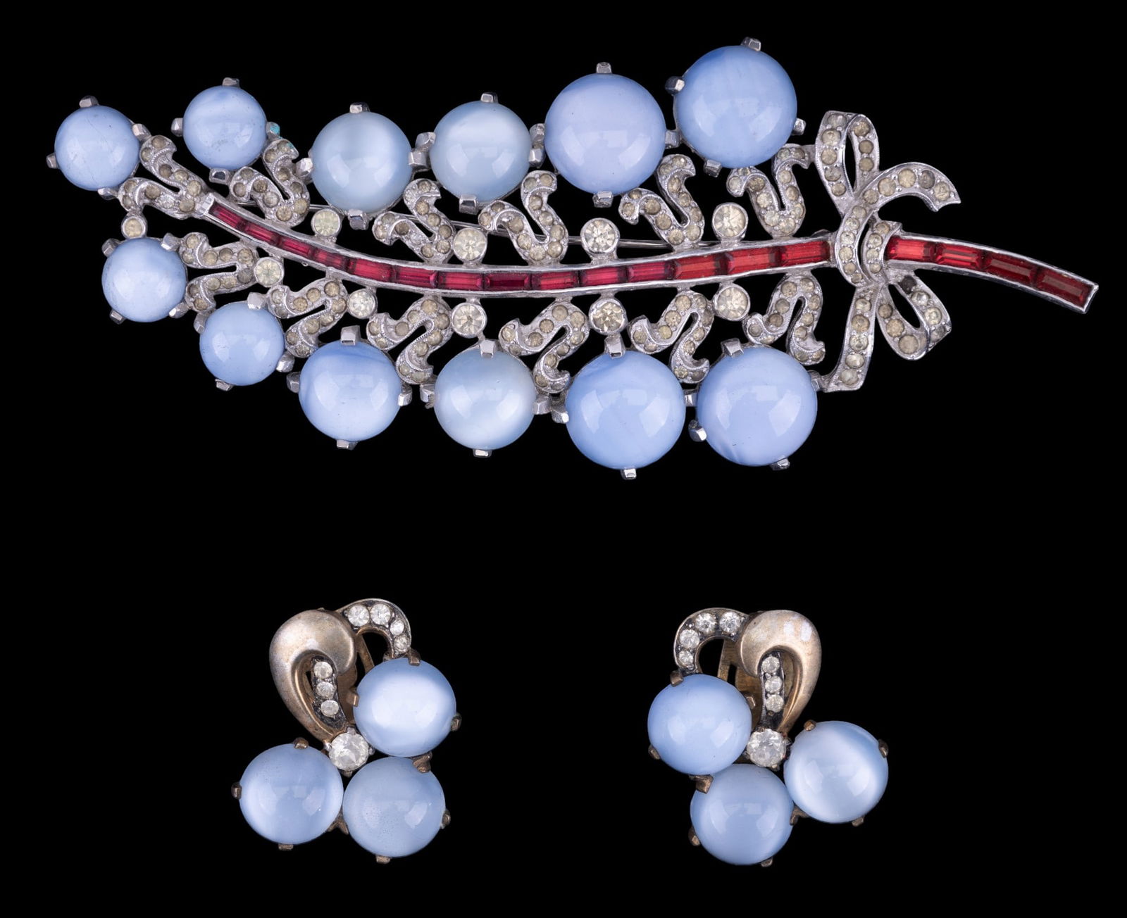 Rare Mazer Brooch and Earrings: Circa 1920s rare Mazer brooch with matching clip earrings.