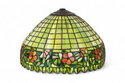 Tiffany Style Green Paneled Art Glass Lamp Shade