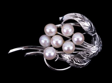 UPDATE Silver and Pearl Brooch