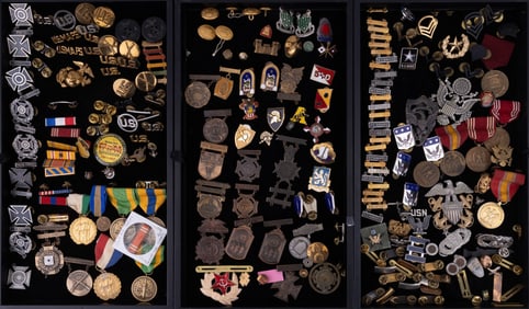 U.S. Military Insignia Pins, Medals, & Buttons