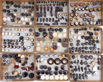 Vintage Bakelite & Plastic Operating Knobs (200+)