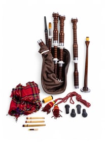Roosebeck Highland Bagpipe (Full Size) w/ Supplies