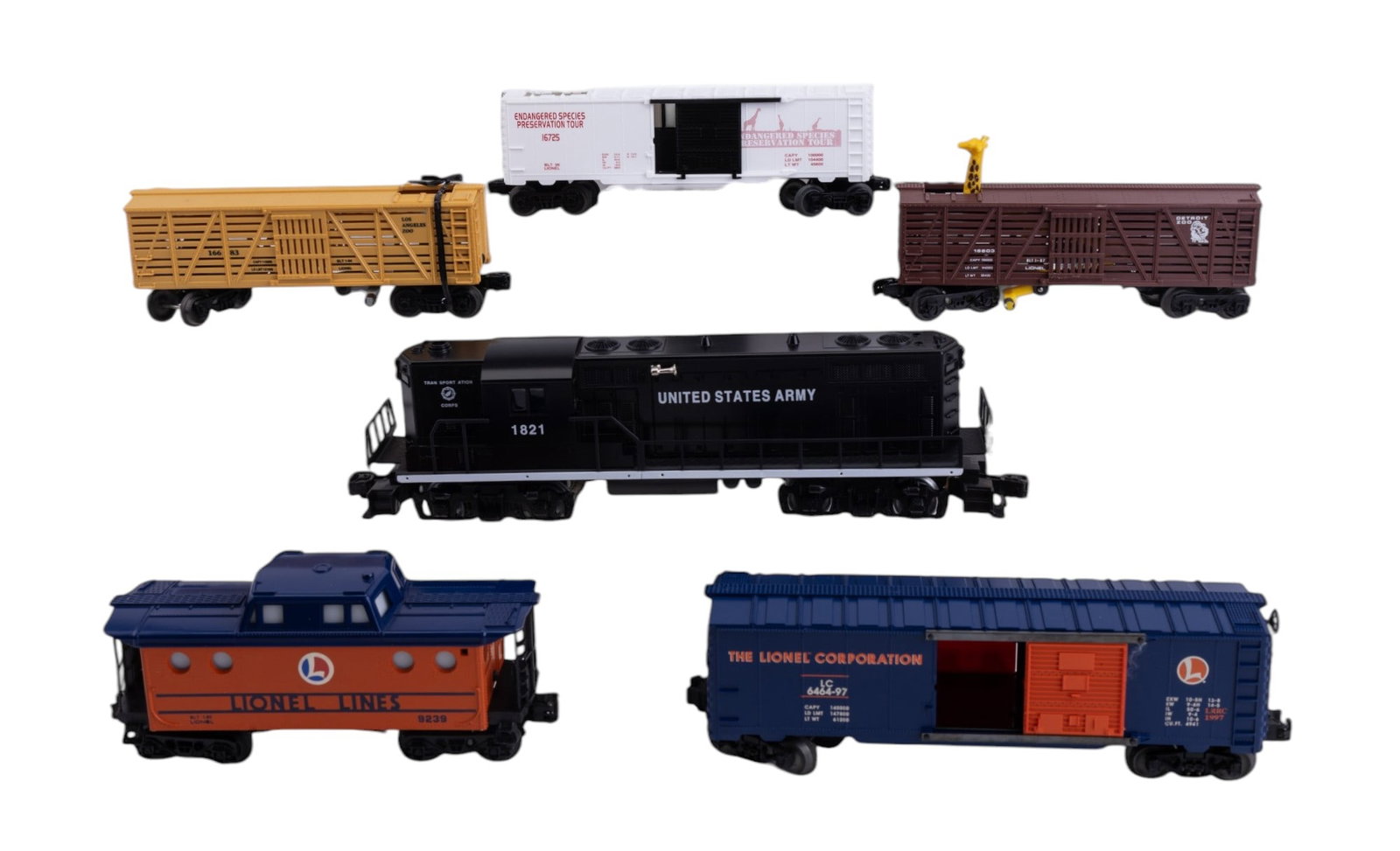 Lionel Model Train Army Engine + Animal Transports: Lionel #6-18840 US Army GP-7 with dual motors that run on AC or DC, operating couplers, lighted cab; #6-16603 Detroit Zoo Giraffe Car, #6-16683 rare Elephant Car, #6-16725 Rhino Transport Car, #6-1995