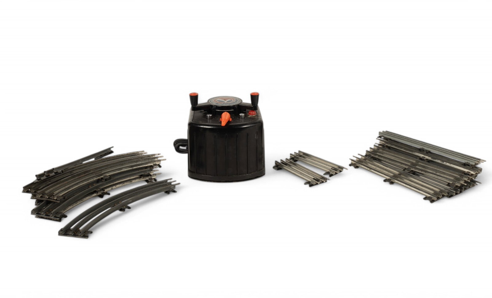 Lionel Trainmaster KW Transformer + Track Pcs (17): Lionel "Trainmaster" Type KW 190 Watts transformer, seven Lionel O-scale 10" straight track pieces, two O-scale 5.5" straight track pieces, & eight 11" O-scale curved track pieces.