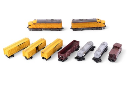 Lionel 2023 Union Pacific Alco AA Diesels + Cars