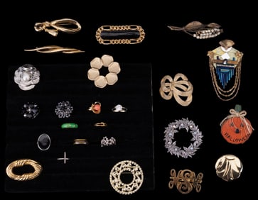 Gold Tone Brooches & Costume Rings