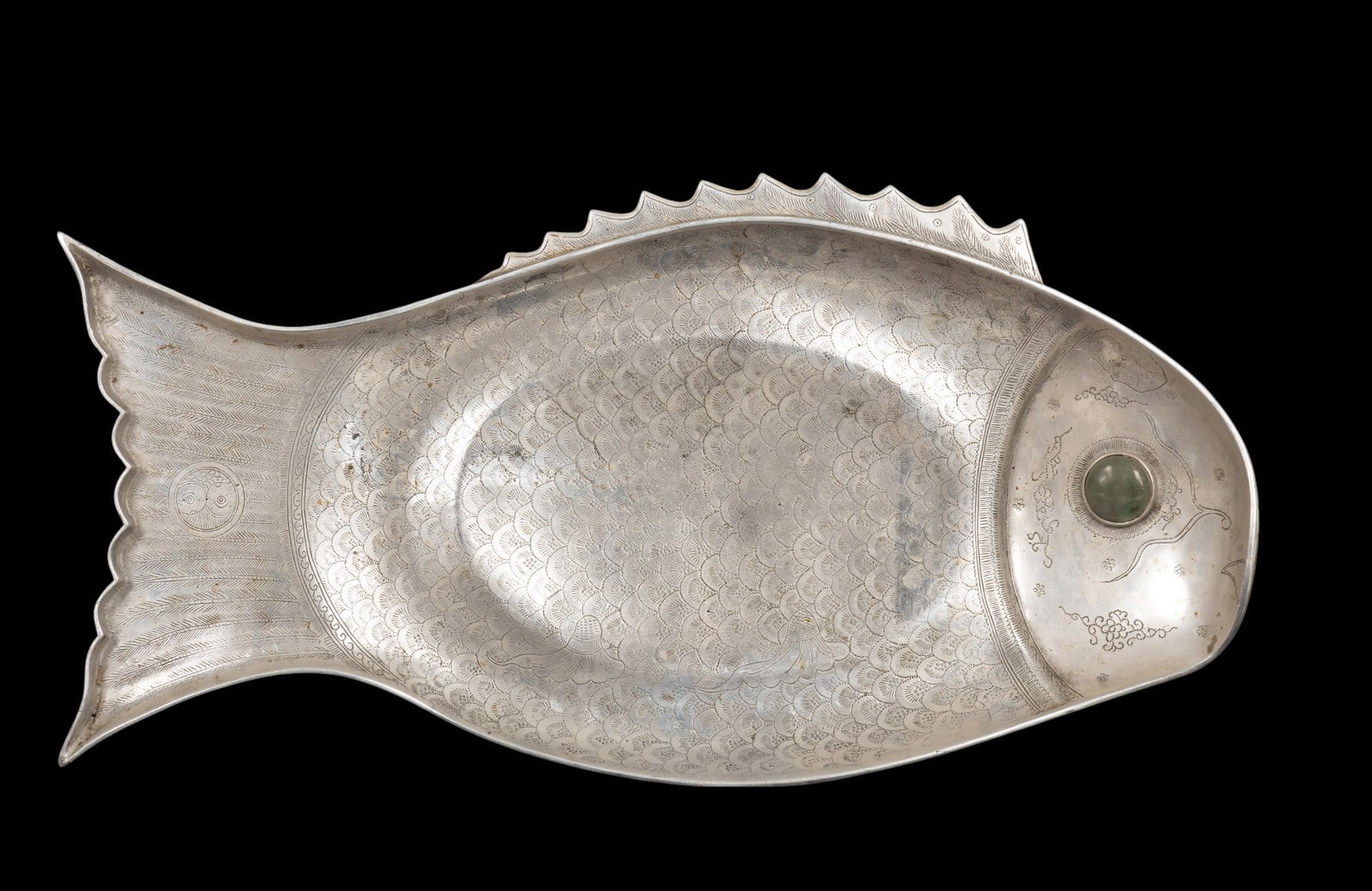 Arthur Court Fish-Shaped Aluminum Serving Tray: Fish-shaped aluminum serving tray by Arthur Court Designs, measuring 25x12 inches. Features etched patterns, a jade-colored stone accent for the eye, and scalloped edges on the tail. Stamped with "Art