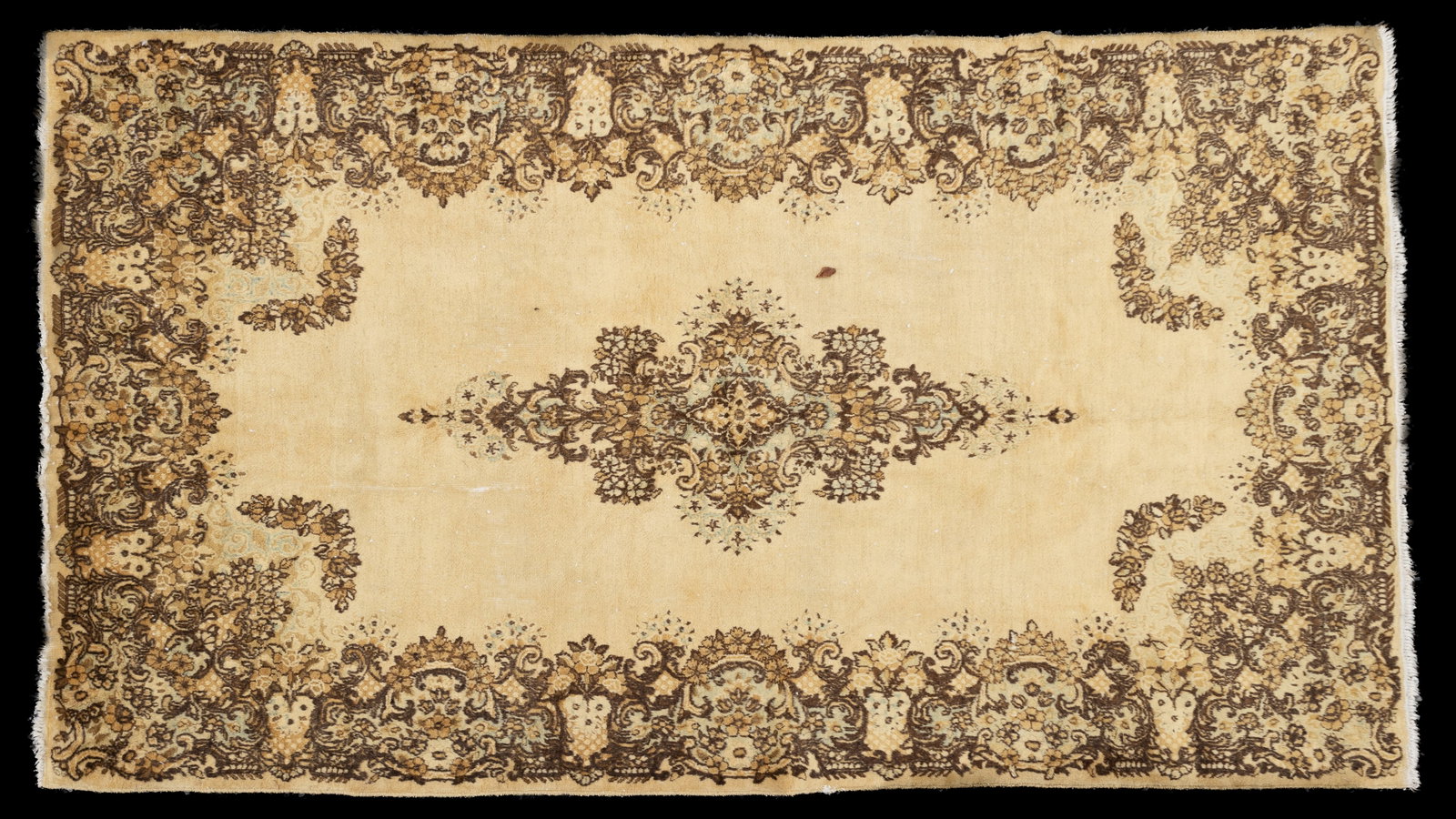 Kerman Persian Hand-Knotted Carpet: Hand-knotted Kerman Persian carpet measuring approx 4' x 6'10".