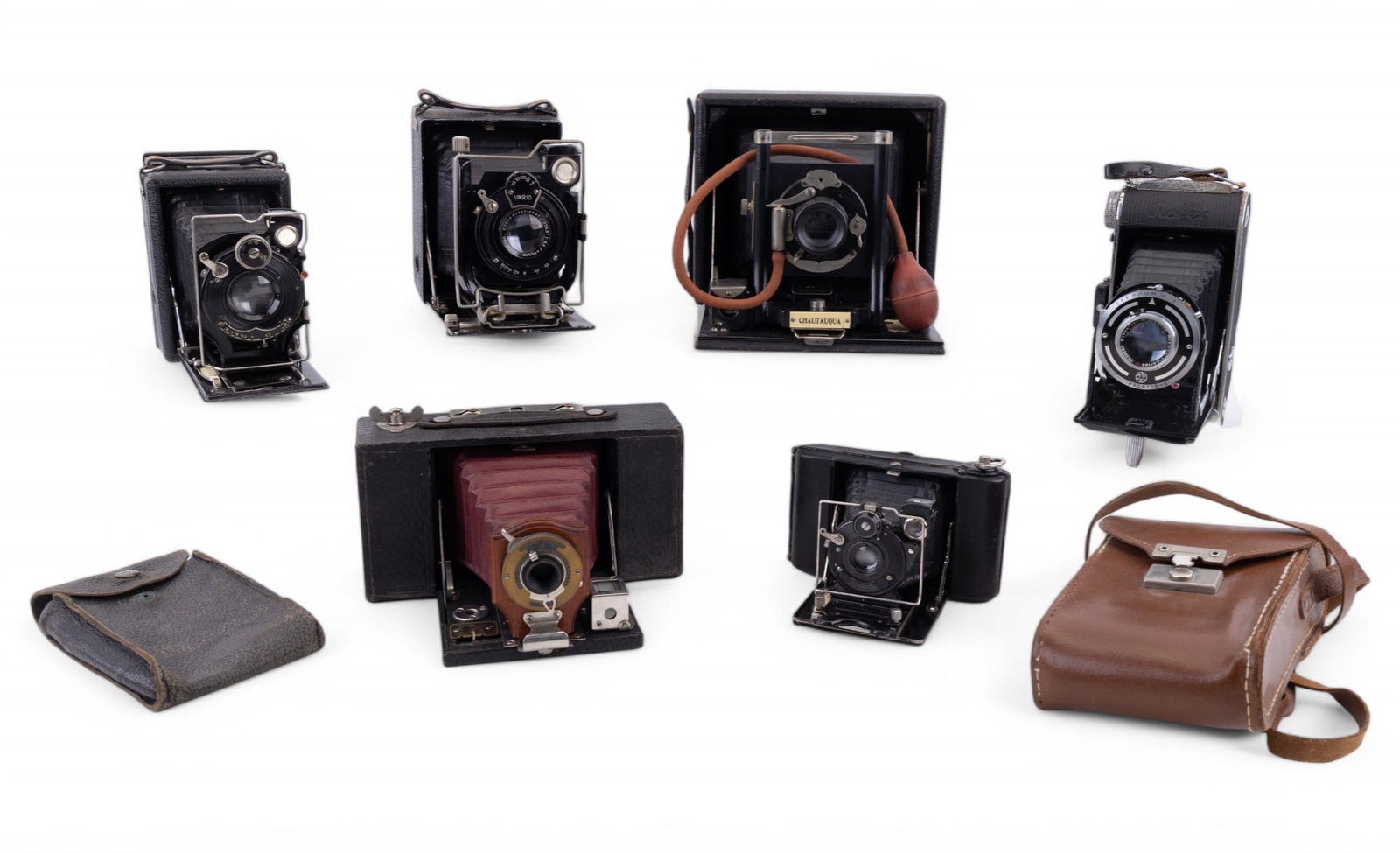 Early Kodak & Other Folding Cameras (6) + Cases: Collection of 6 antique / early vintage folding cameras, including Kodak Brownie Automatic, Seneca Uno Chautaqua, Franka Rolfix w/ case, Icarette w/ case, Frauka Rolfix, a Foth camera, & what could be