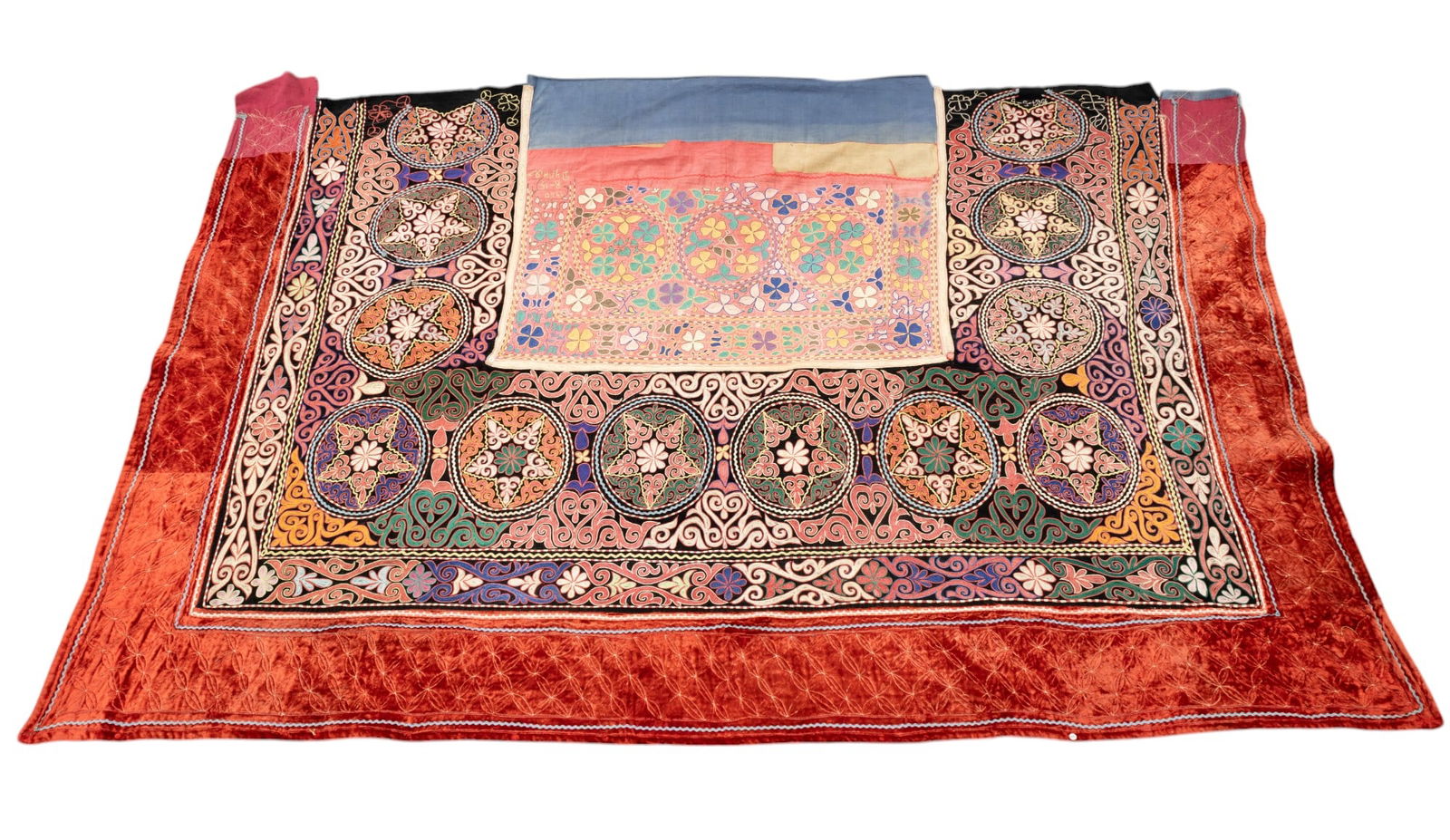 Yurt / Suzani Tribal Textile Wall Hanging (1 of 10)