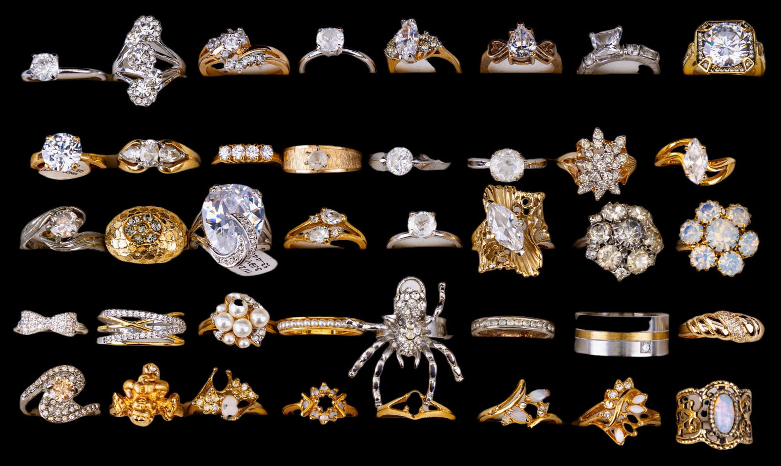 Clear Rhinestone Gold / Silver Tone Costume Rings (1 of 20)