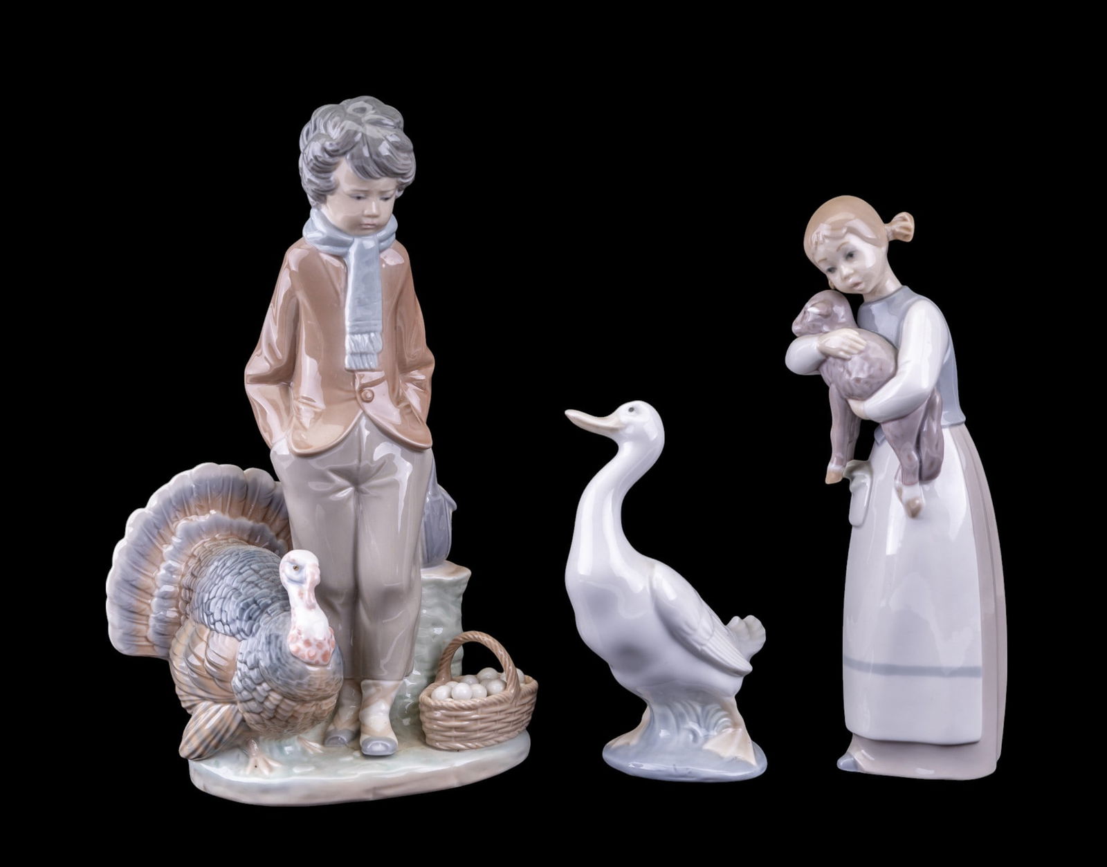 Lladro and NAO Porcelain Figurines (3) (1 of 9)