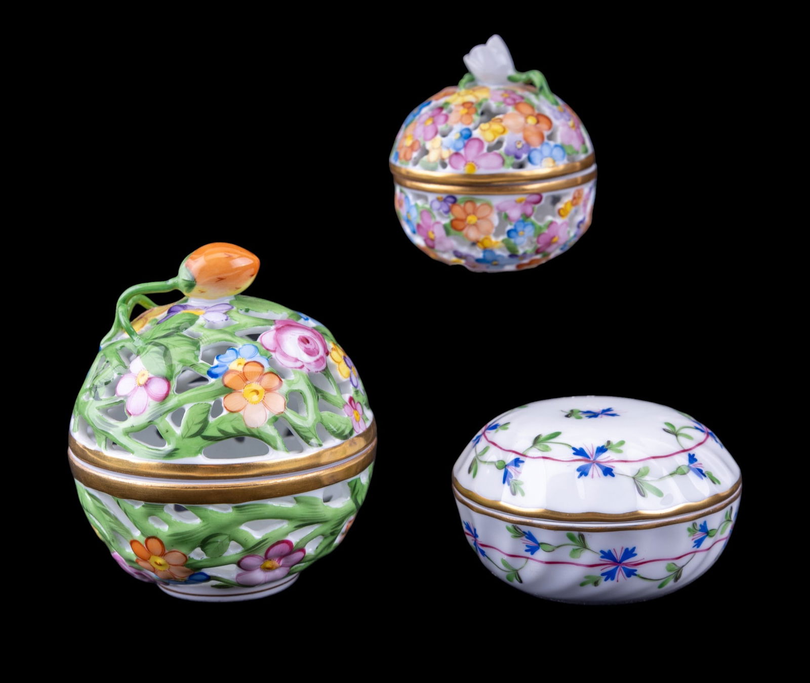 Herend 2 Reticulated Bonbonniere + Ring Box (1 of 9)