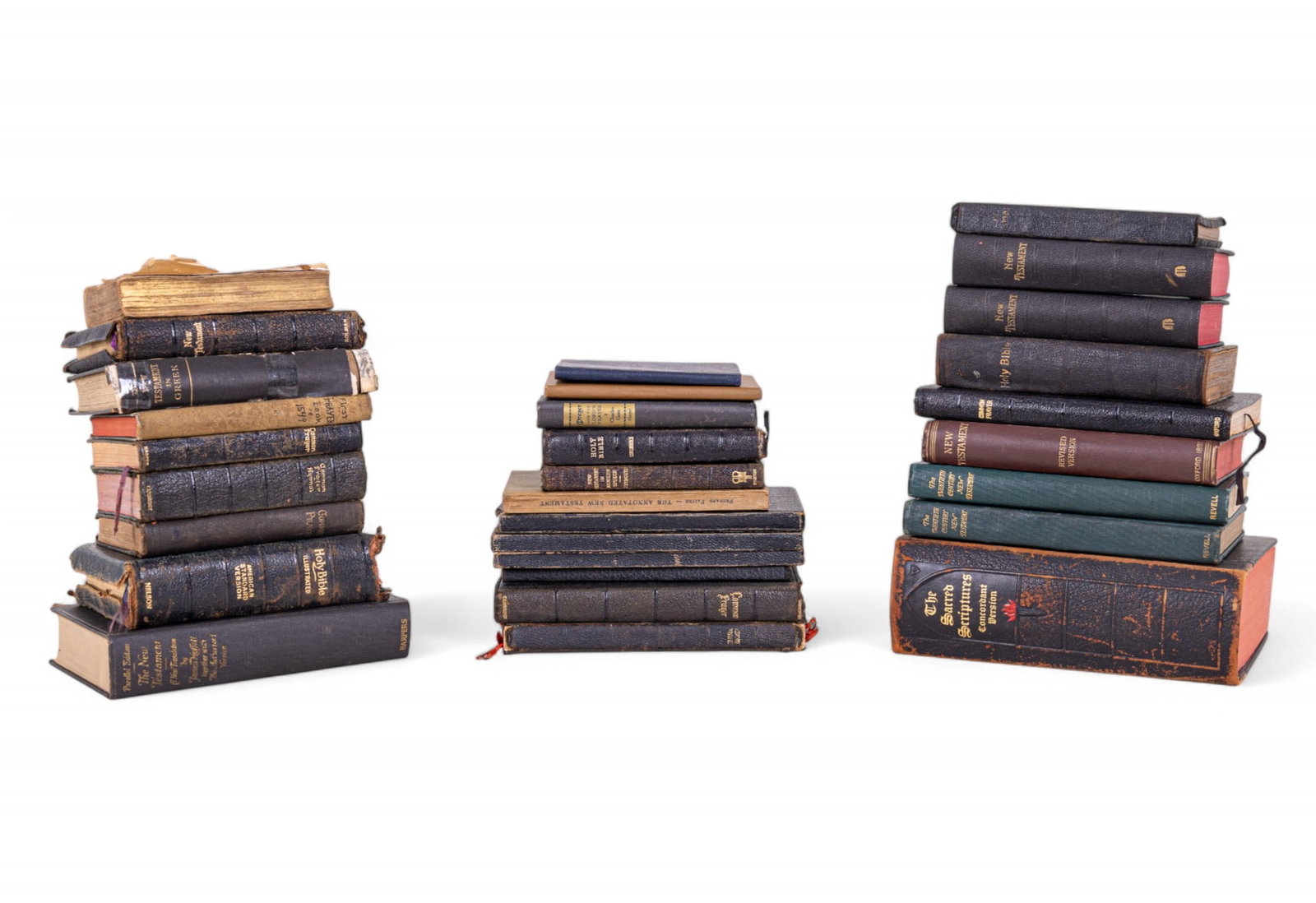 Early-Mid 20th C. Bibles & Prayer Books (30): Collection of 30 vintage & antique Christian Bibles & prayer books appearing to be from the earlier 20th century through the mid 20th century. Overall, the books have been well maintained. See photos 
