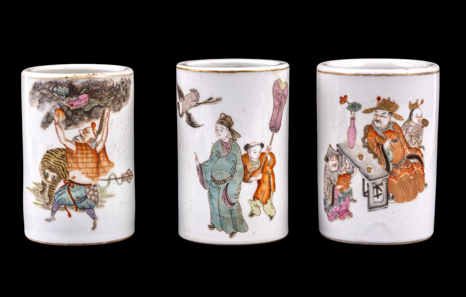 Chinese Porcelain Brush Pots (3) w/ Zhuanshu Mark: Set of 3 Chinese Famille Rose porcelain brush pots w/ the same zhuanshu archaic script seal mark on the bottom. Designs feature an elder w/ a tiger next to him & a dragon above him, a scholar w/ figur
