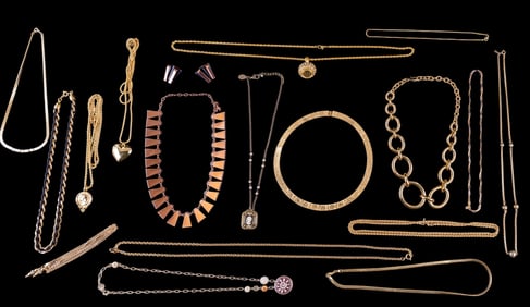 Gold Tone Designer Costume Jewelry Necklaces (17)