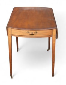 Phila. Period Mahogany Pembroke Drop Leaf Table