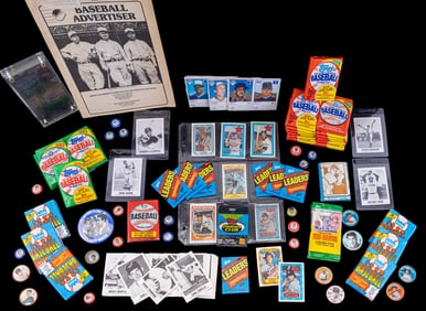 Vintage MLB Buttons / Coins (25) + Trading Cards