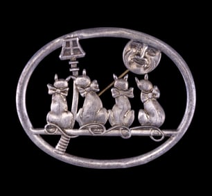 Vintage Sterling Cat Brooch