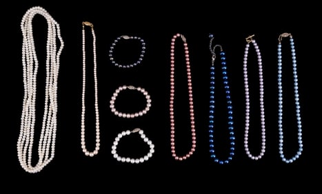 Pearl Necklaces and Bracelets