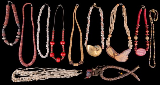 Vintage Necklaces, Wood, Pos Coral + Wood